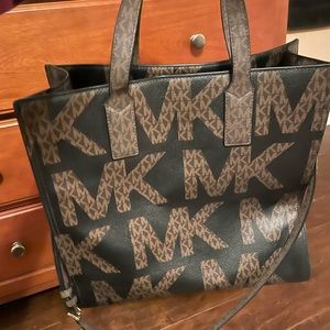 Michael Kors purse just don’t use it anymore!